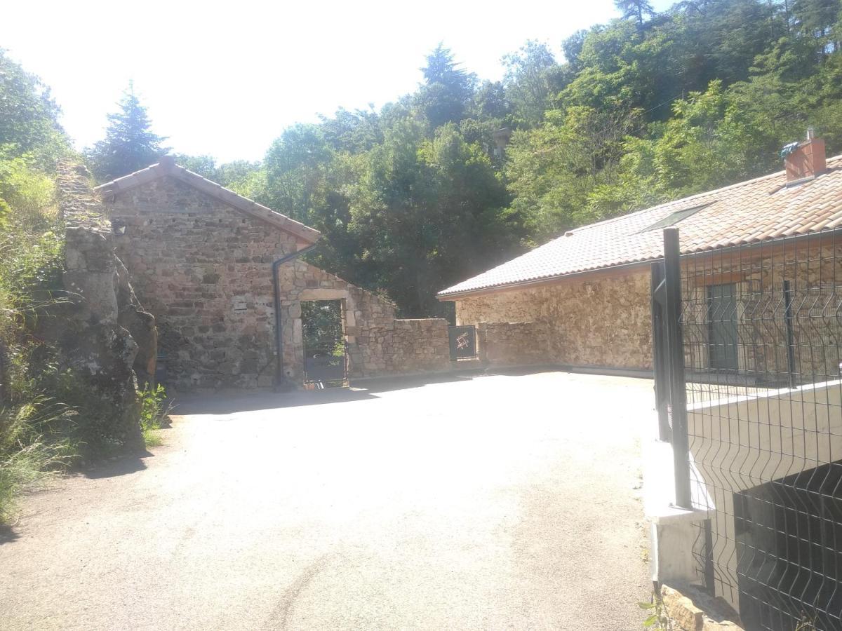 Gite Au Coeur Du Parc Naturel Regional Du Pilat Pélussin Екстериор снимка